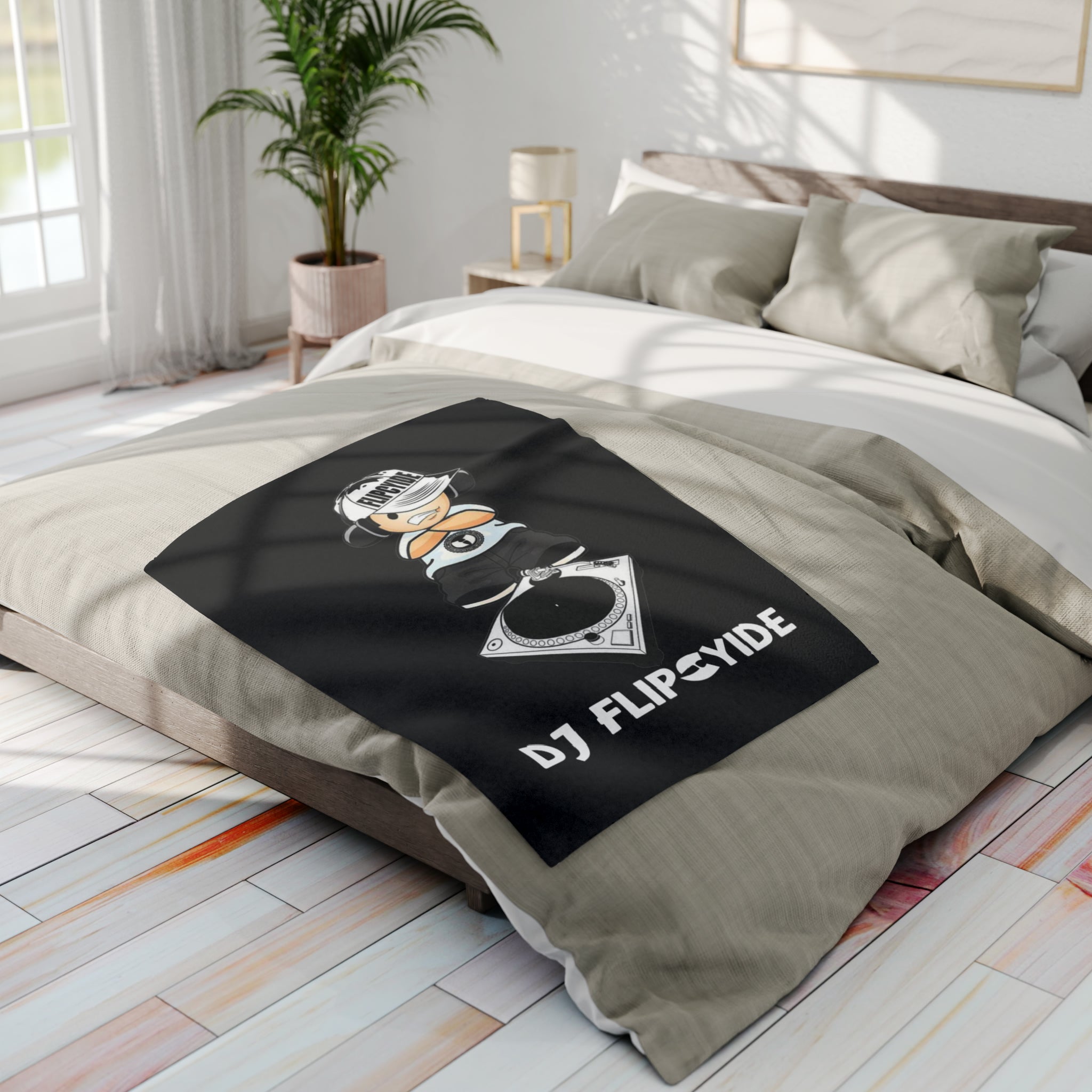 DJ Flipcyide Arctic Fleece Throw Blanket